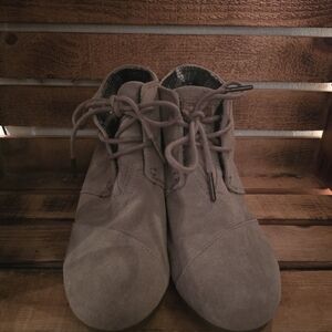 Toms Gray Suede Ankle Boots